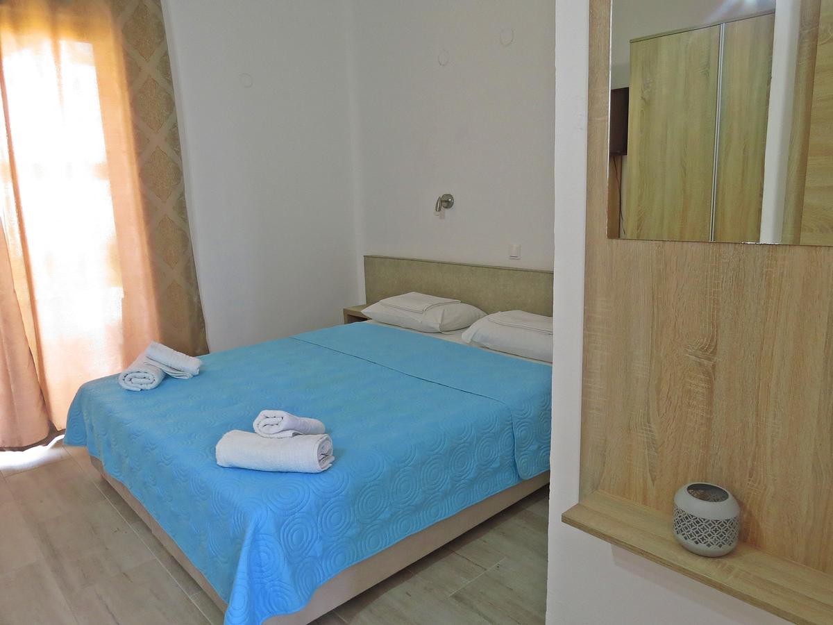 Loukas Beach Rooms 키오타리 외부 사진